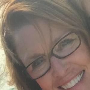 Meet your Posher, Karil